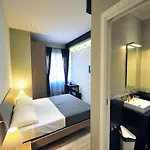 Living Rome