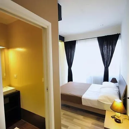 Living فندق مبيت وإفطار روما