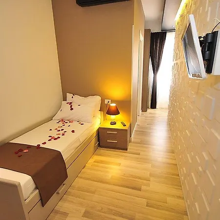 فندق مبيت وإفطار Living روما