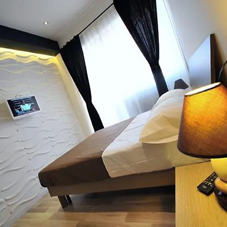 Living فندق مبيت وإفطار