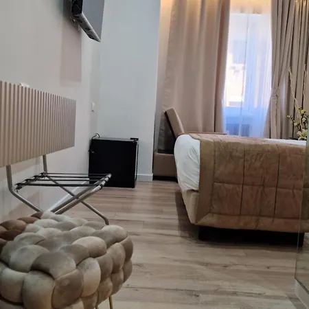 فندق مبيت وإفطار Living روما