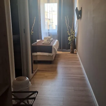 فندق مبيت وإفطار Living روما
