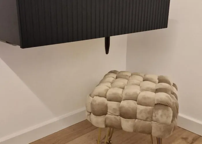 Bed & Breakfast Living 3*