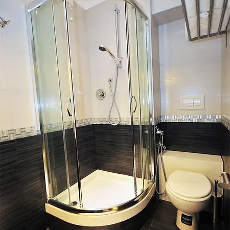 Living Bed & Breakfast 3*