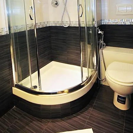Living 3* Roma